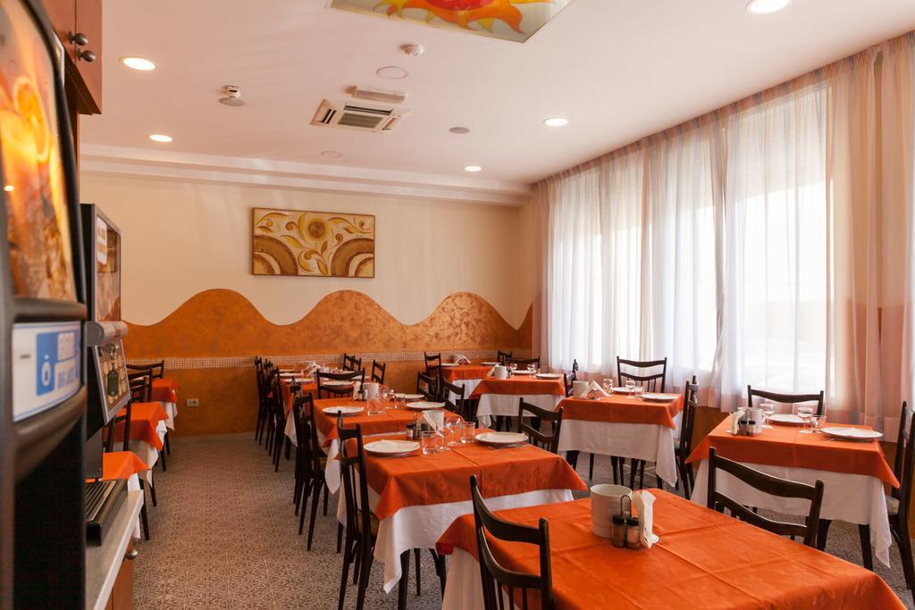Hotel Sandra Gatteo a Mare Extérieur photo