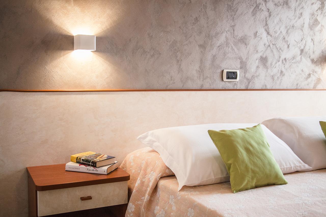 Hotel Sandra Gatteo a Mare Extérieur photo