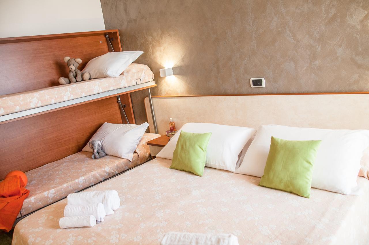 Hotel Sandra Gatteo a Mare Extérieur photo