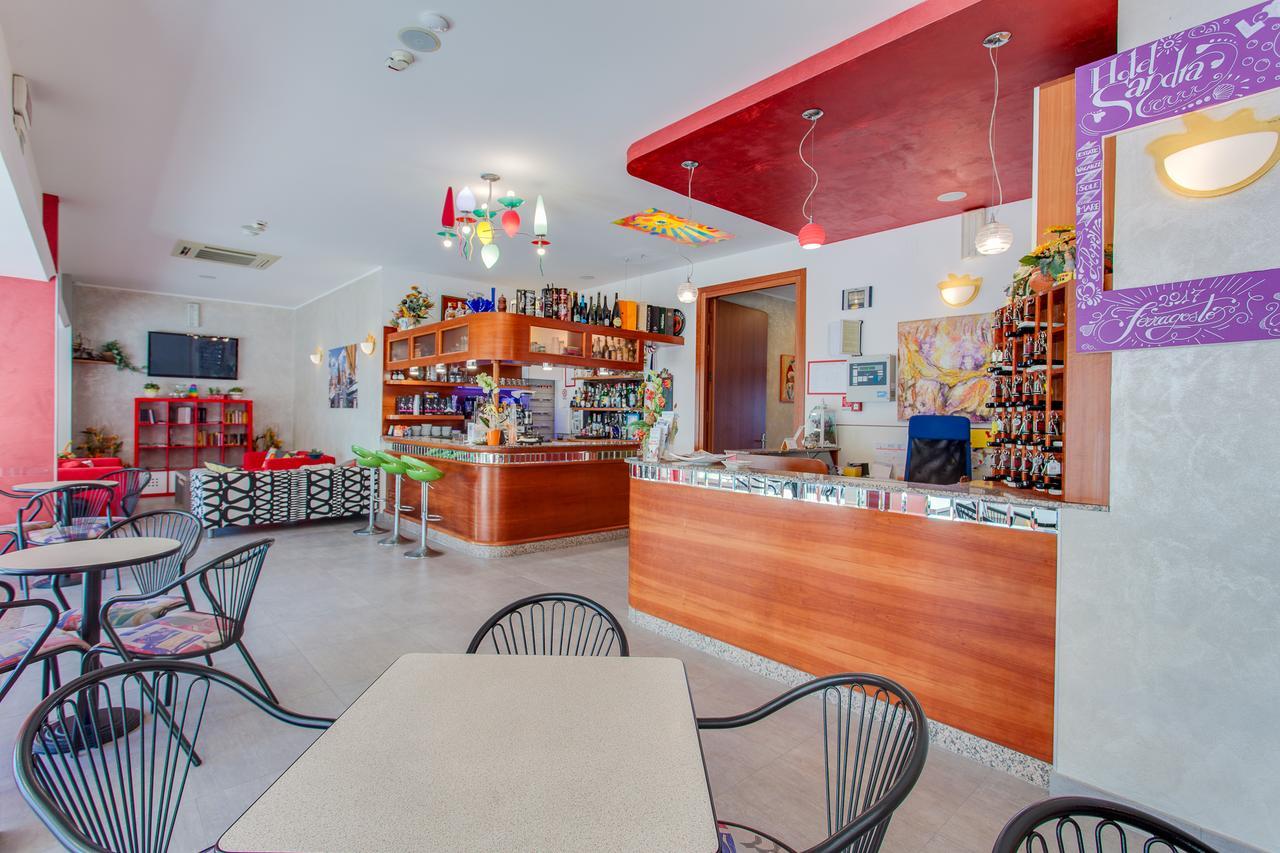 Hotel Sandra Gatteo a Mare Extérieur photo